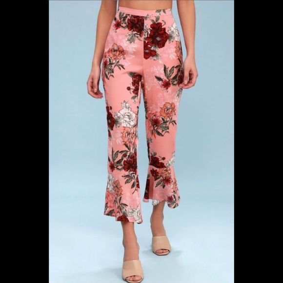 NWT BB Dakota Isabelle Revolve Sugar Coral Floral Cropped Ruffle Flared Pants - Picture 3 of 16